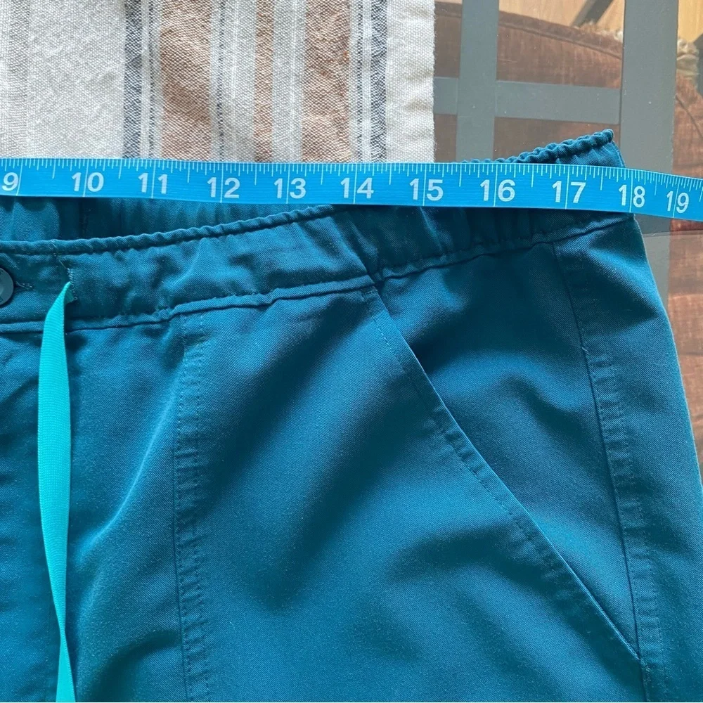 FIGS Teal Blue Cairo Cargo Scrub Pants XL Short
